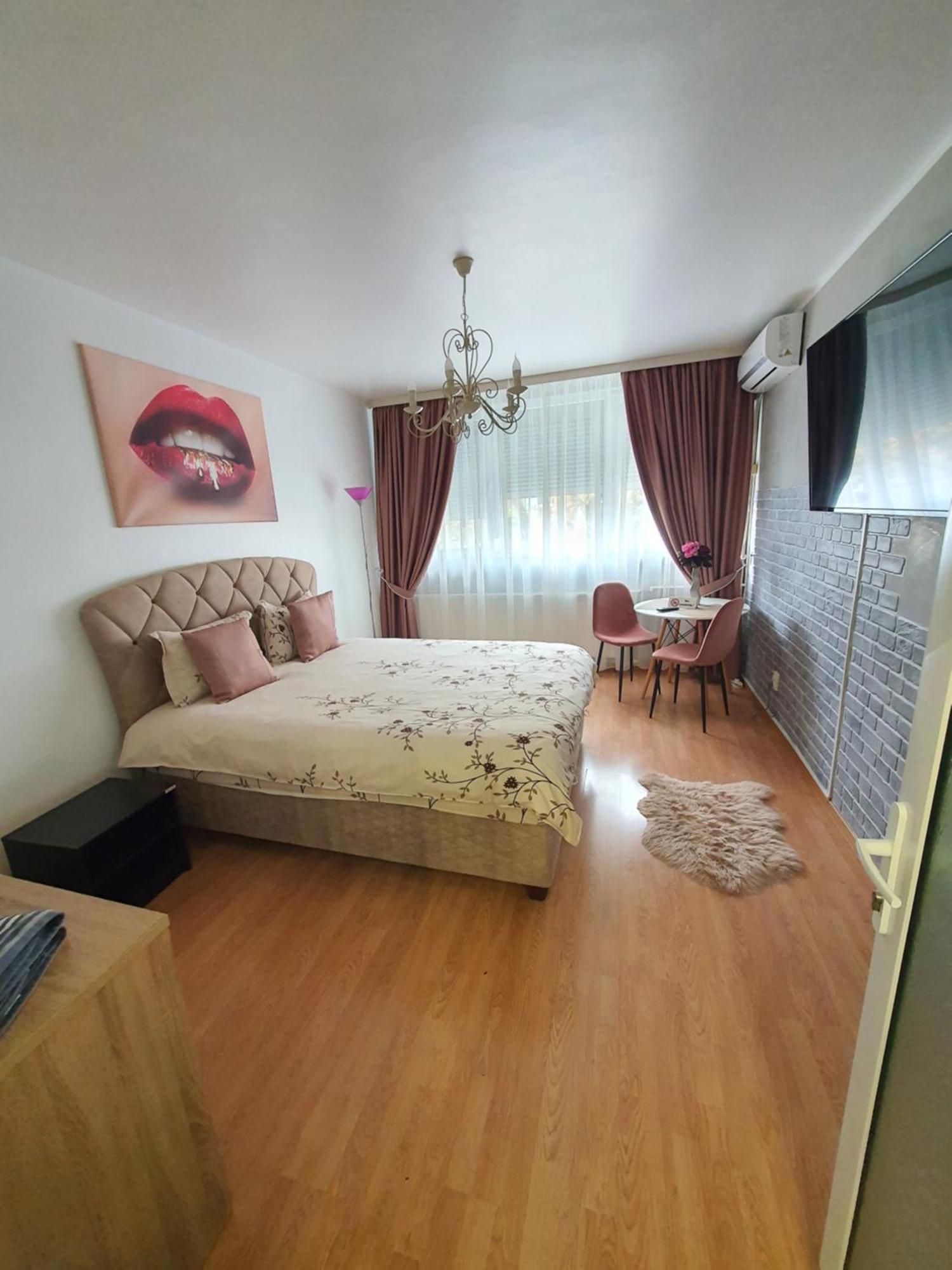Chic Apartment- Place To Remember Galati  Bagian luar foto