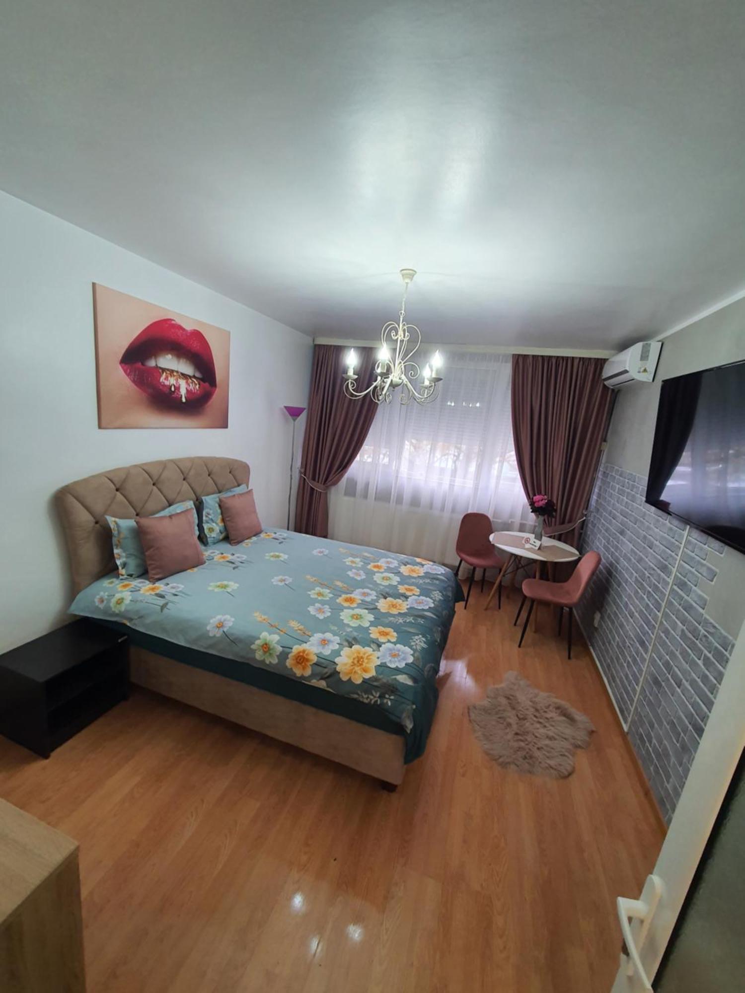 Chic Apartment- Place To Remember Galati  Bagian luar foto
