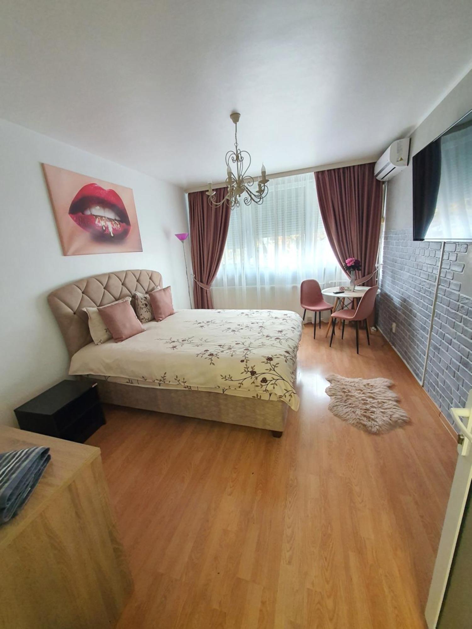 Chic Apartment- Place To Remember Galati  Bagian luar foto