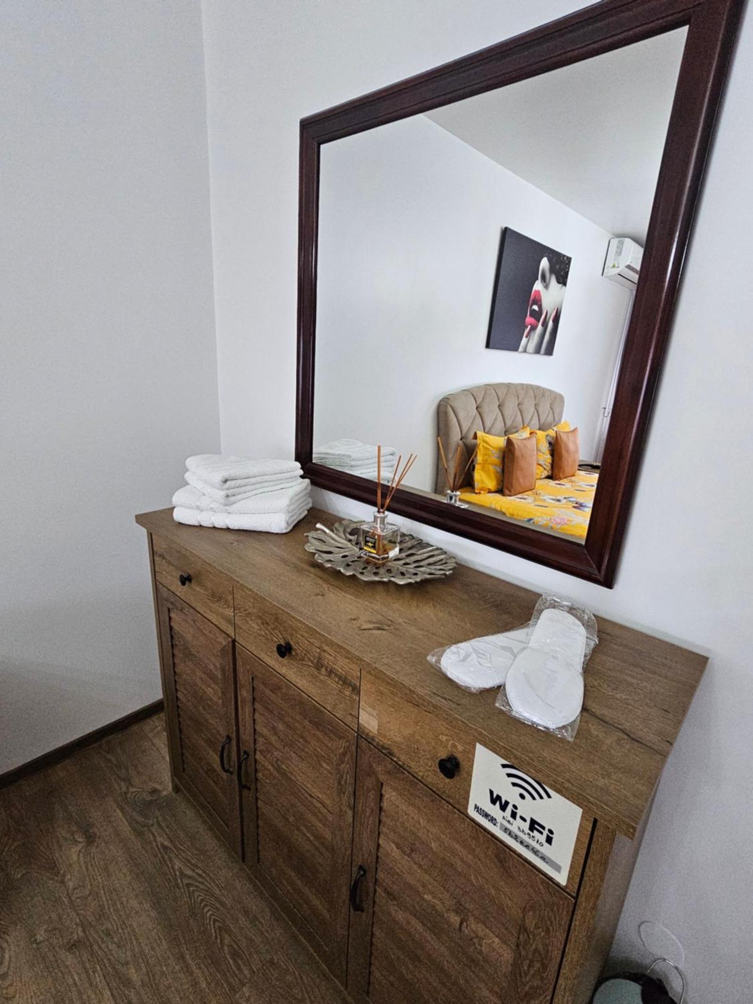 Chic Apartment- Place To Remember Galati  Bagian luar foto